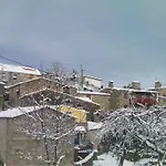 Casas Da Ribeira Seia
