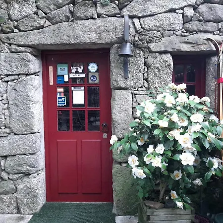 Casas Da Ribeira - Serra Da Estrela *