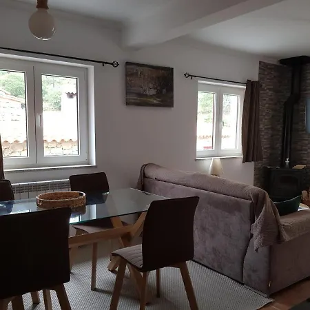 Casas Da Ribeira - Serra Da Estrela * Seia