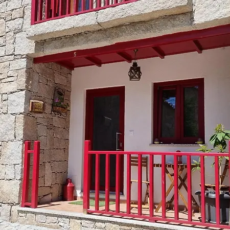 Casas Da Ribeira Country house Seia