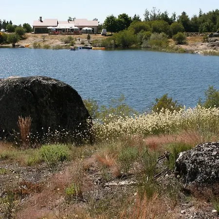 Casas Da Ribeira - Serra Da Estrela *