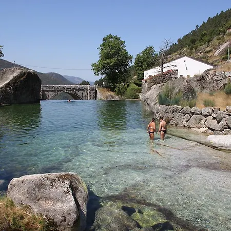 Casas Da Ribeira - Serra Da Estrela