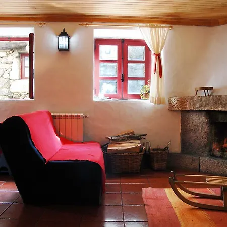 Country house Casas Da Ribeira *