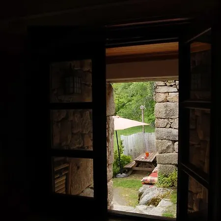 Casas Da Ribeira - Serra Da Estrela