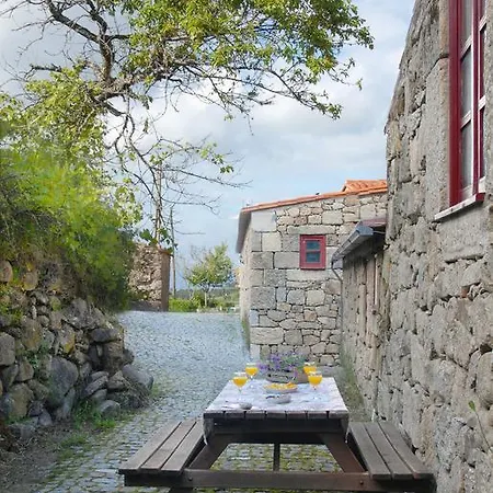 Casas Da Ribeira