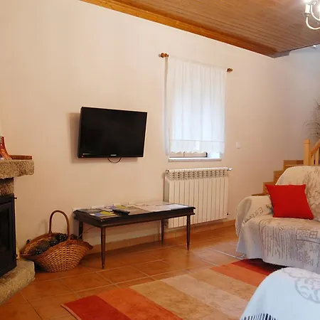 Casas Da Ribeira Seia