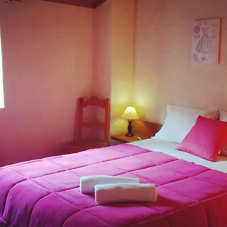 Casas Da Ribeira Seia