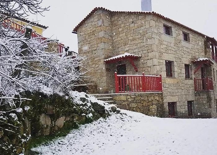 Casas Da Ribeira Casa de Campo *