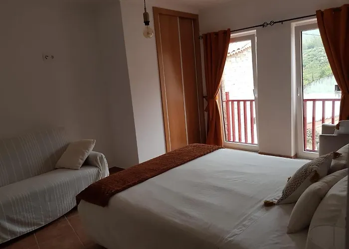 Casas Da Ribeira Casa de Campo Seia