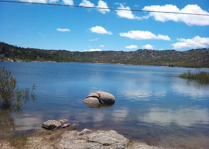 Casas Da Ribeira Seia