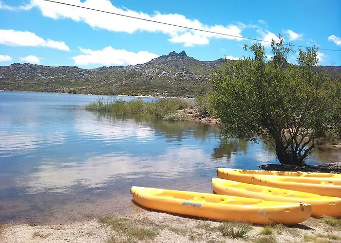 Casas Da Ribeira * Seia