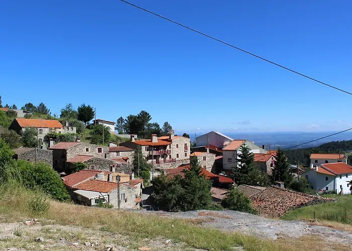 Casa de Campo Casas Da Ribeira Seia
