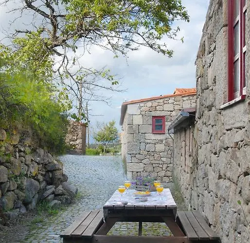 Casas Da Ribeira