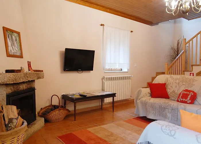 Casas Da Ribeira Seia